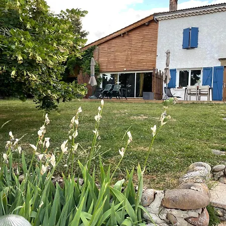 Les De L'aiguete Hauterives