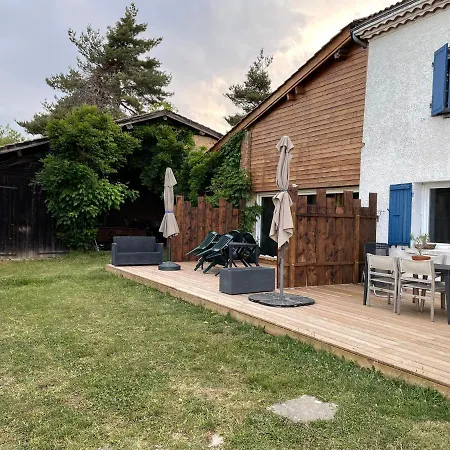 Les De L'aiguete *